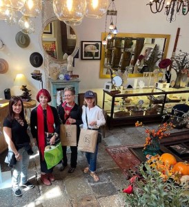 Happy shoppers in San Miguel